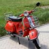 moto scooter-viejo-estilo_19-106267